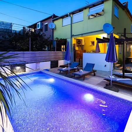 Apartment Rustica
